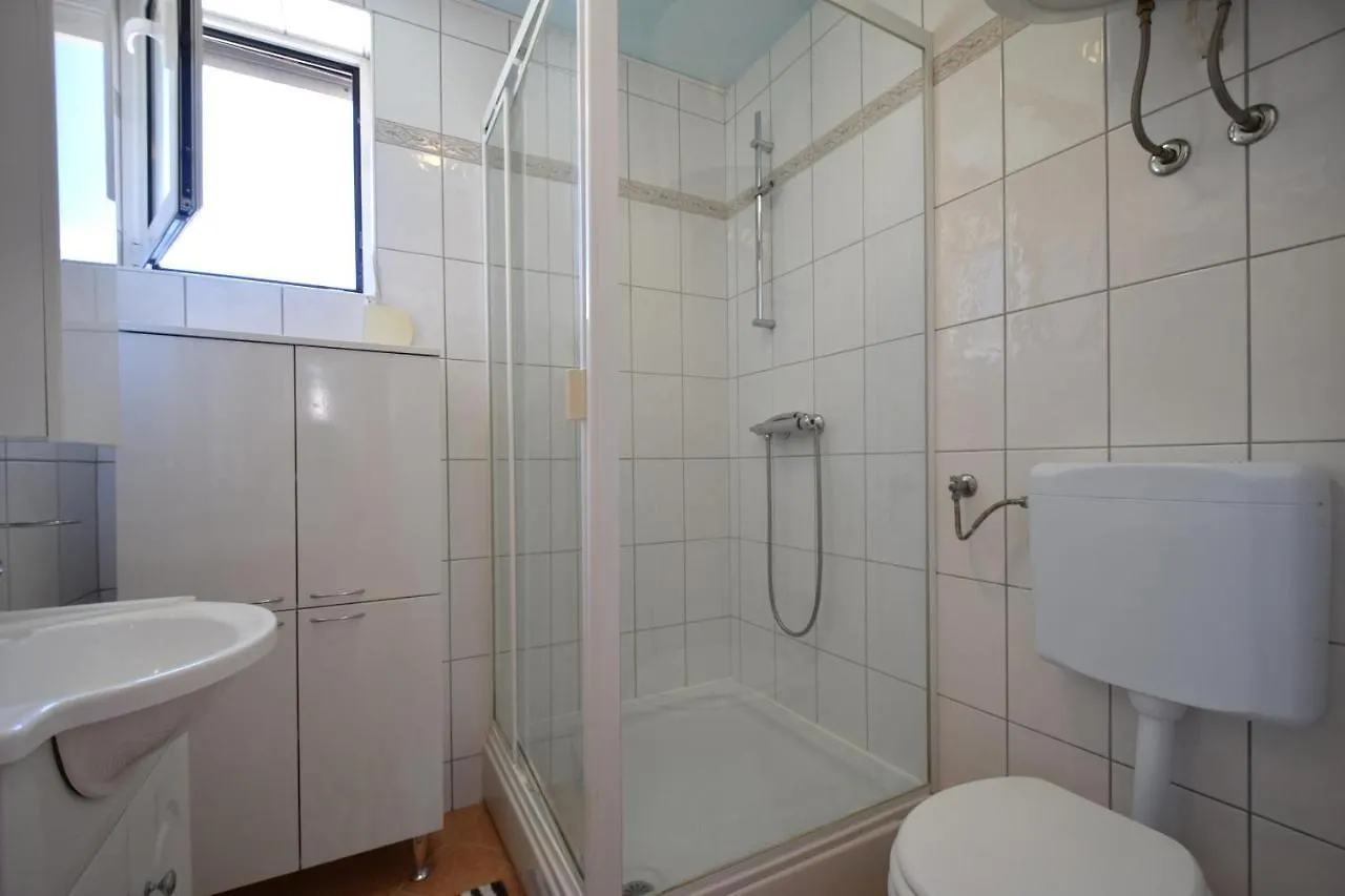 Apartments Jelica Njivice Croatia